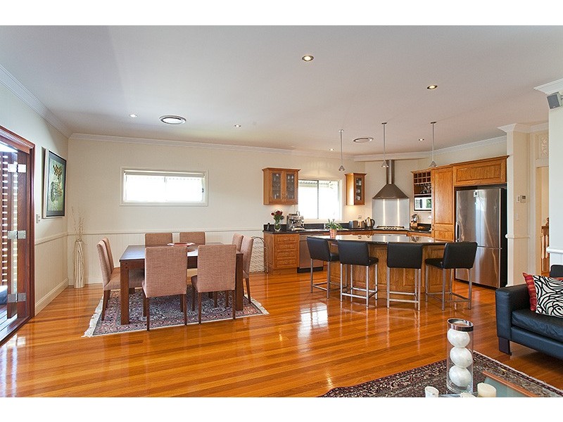 62 Plumer Street, Sherwood QLD 4075