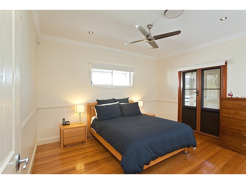 62 Plumer Street, Sherwood QLD 4075