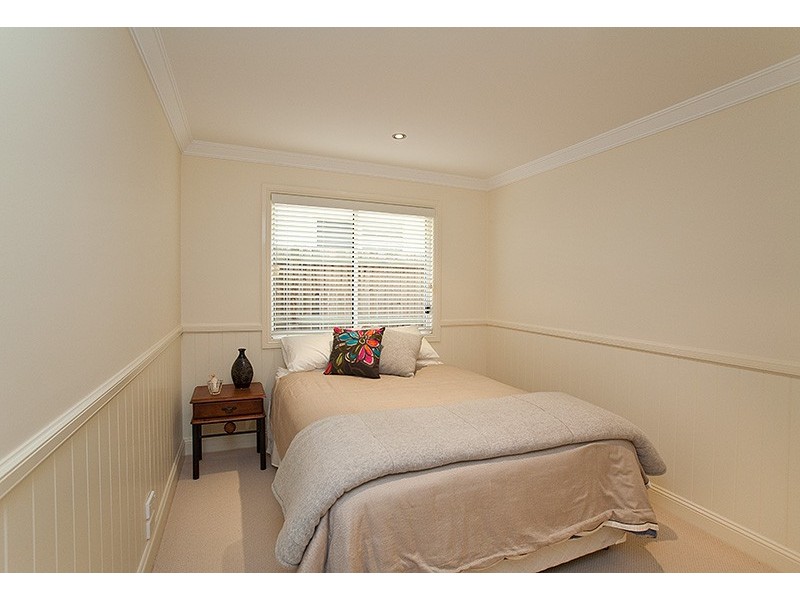 62 Plumer Street, Sherwood QLD 4075