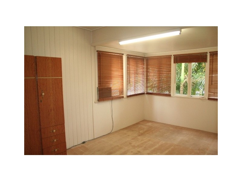 43 Davies Street, Oxley QLD 4075