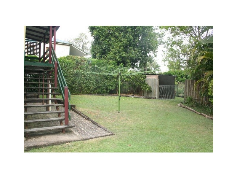 43 Davies Street, Oxley QLD 4075