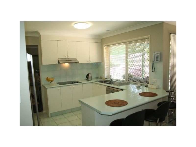 11 Kauri Place, Seventeen Mile Rocks QLD 4073