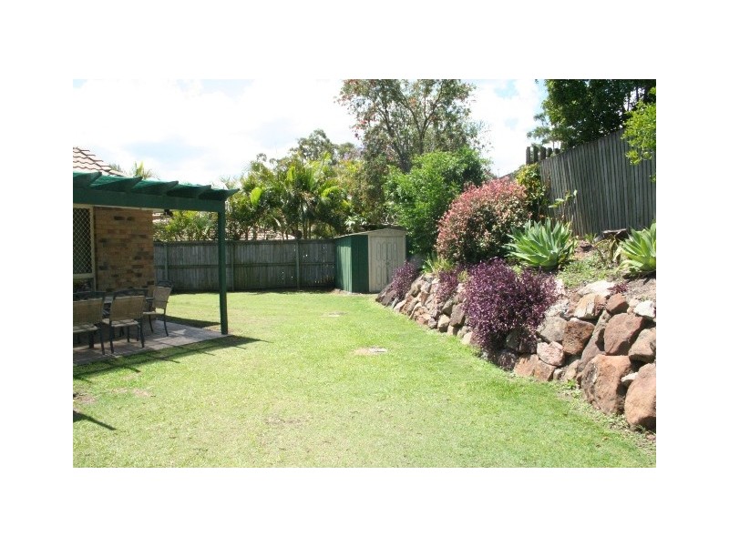 11 Kauri Place, Seventeen Mile Rocks QLD 4073