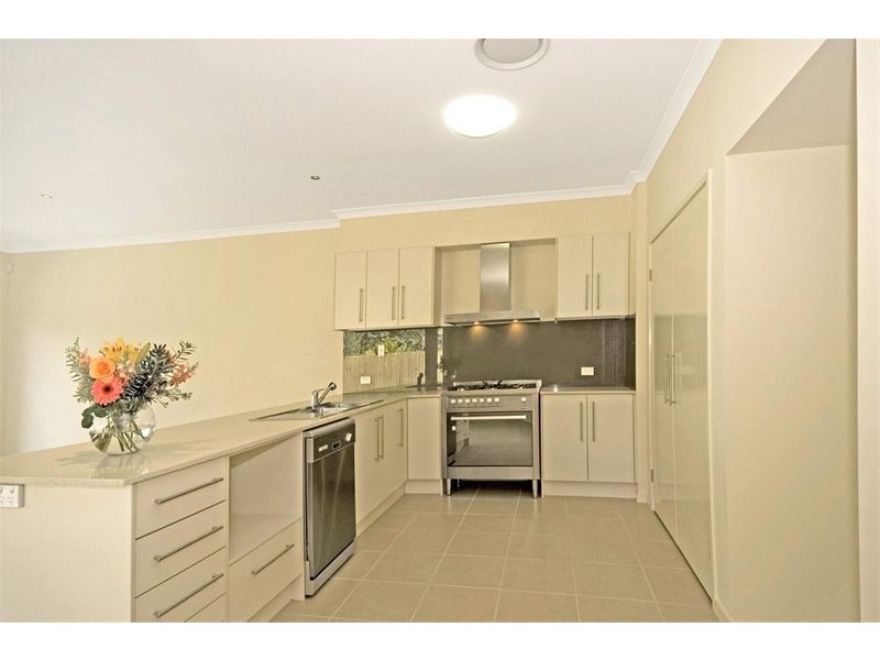 18 Crawford Road, Chelmer QLD 4068