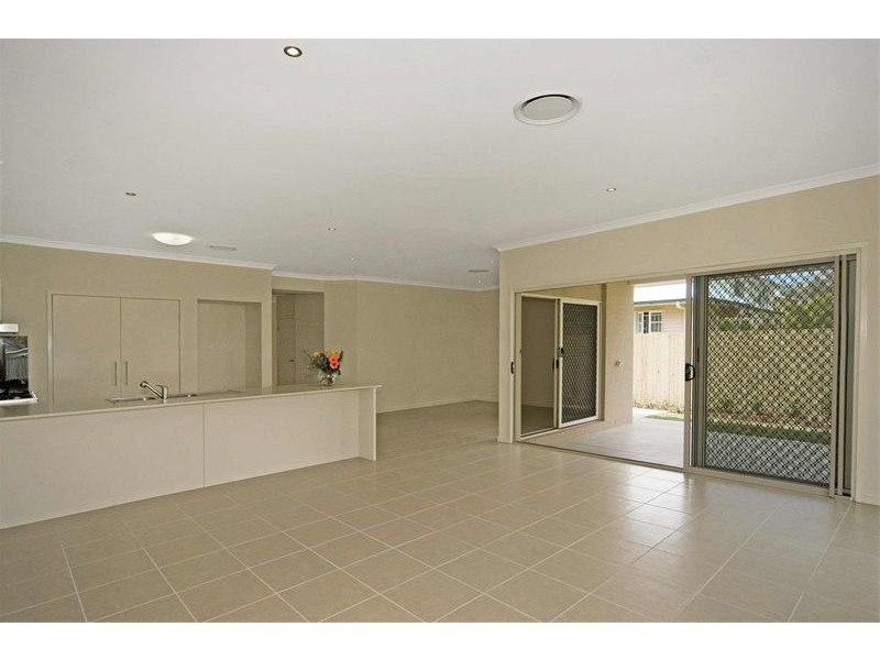 18 Crawford Road, Chelmer QLD 4068