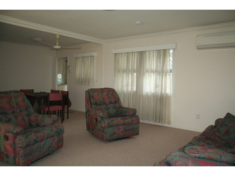 17 Lawson Street, Oxley QLD 4075