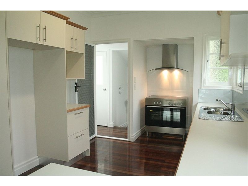 105 Plumer Street, Sherwood QLD 4075