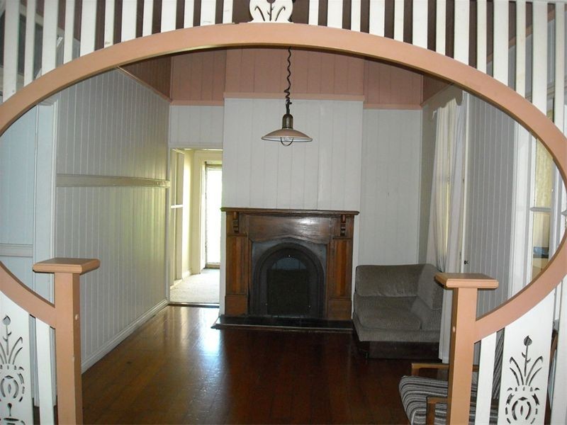 35 Swann Road, Taringa QLD 4068