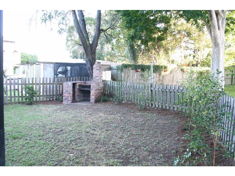 55 Railway Terrace, Corinda QLD 4075