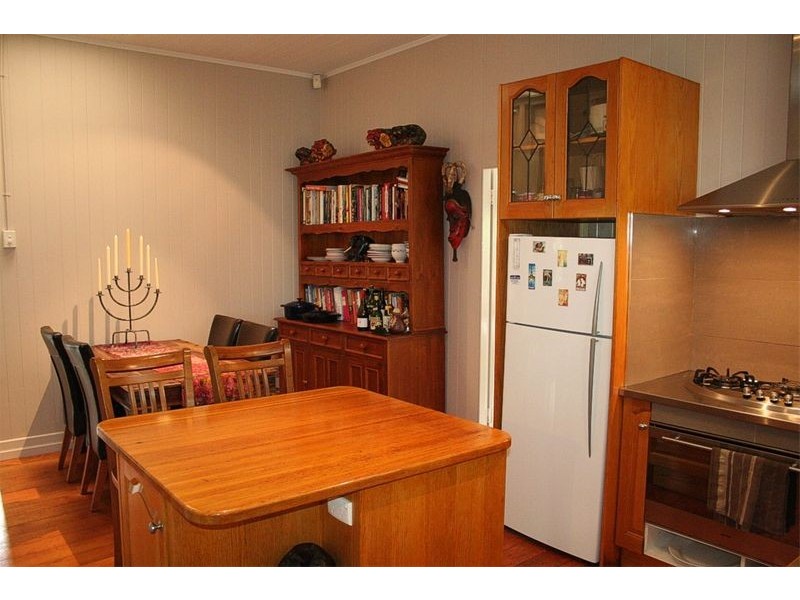 28 Bute Street, Sherwood QLD 4075