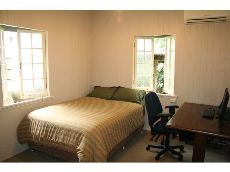 28 Bute Street, Sherwood QLD 4075