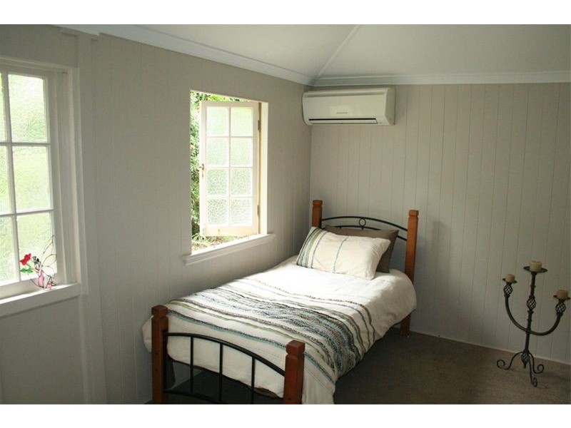 28 Bute Street, Sherwood QLD 4075