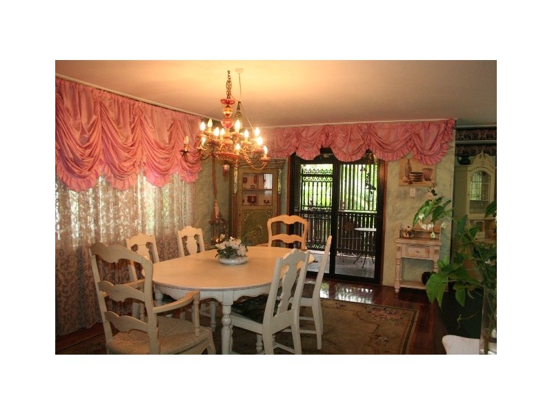 39 Carlyle Street, Seventeen Mile Rocks QLD 4073