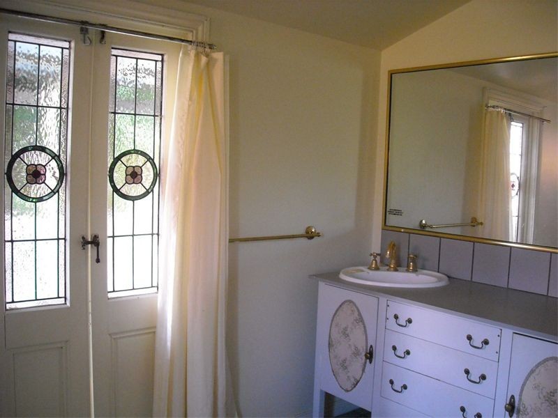 35 Swann Road, Taringa QLD 4068