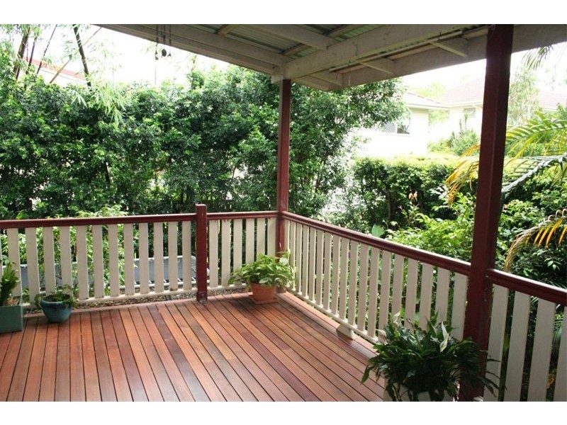 84 Sandon Street, Graceville QLD 4075