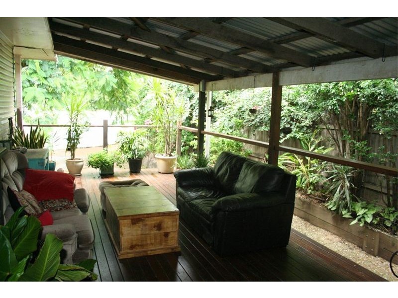 84 Sandon Street, Graceville QLD 4075