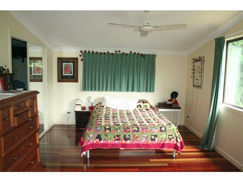 84 Sandon Street, Graceville QLD 4075