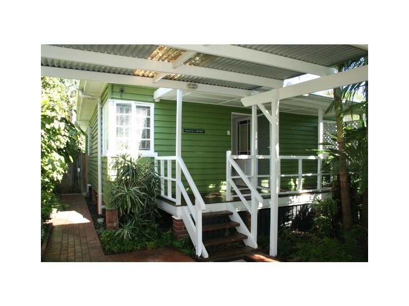 37 Fraser Street, Graceville QLD 4075