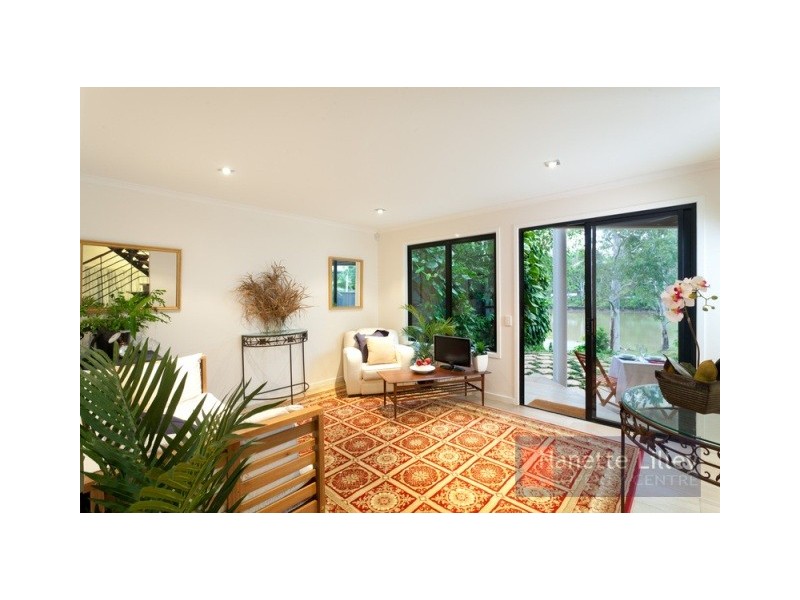 11 Longman Terrace, Chelmer QLD 4068