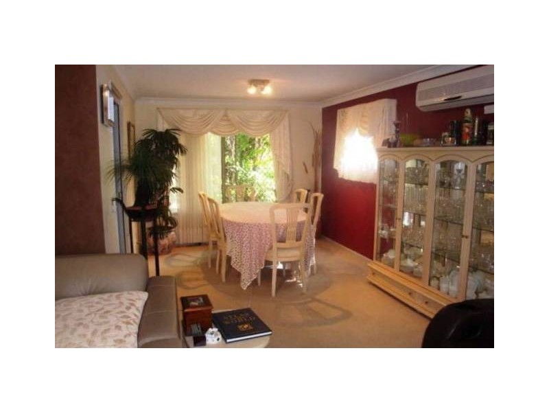 6 Prestwick Street, Oxley QLD 4075