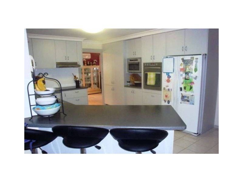 6 Prestwick Street, Oxley QLD 4075