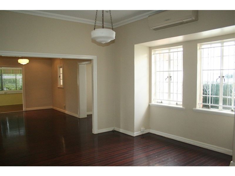 24 Acacia Avenue, Graceville QLD 4075