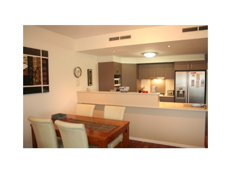 18/327 Verney Road East, Graceville QLD 4075