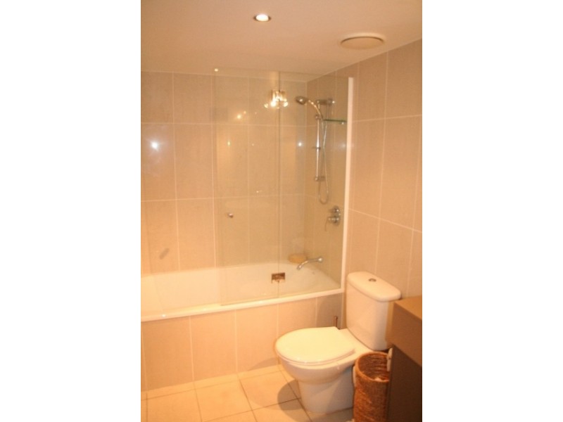 18/327 Verney Road East, Graceville QLD 4075