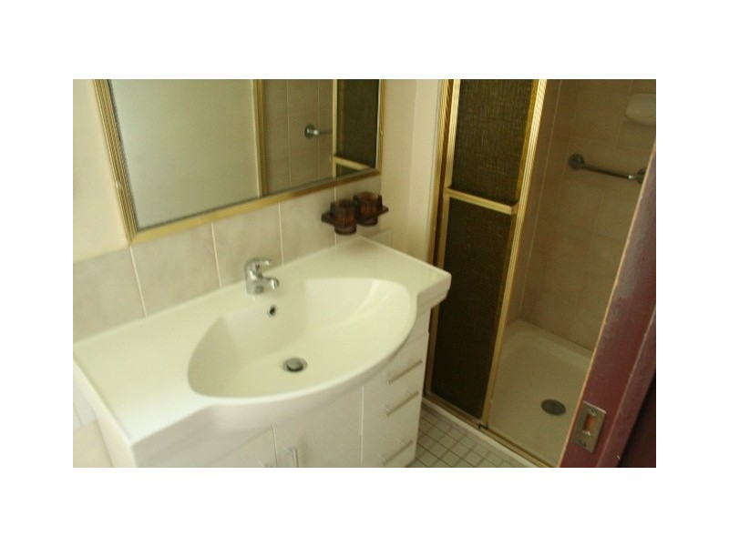 2/9 Brasted St, Taringa QLD 4068