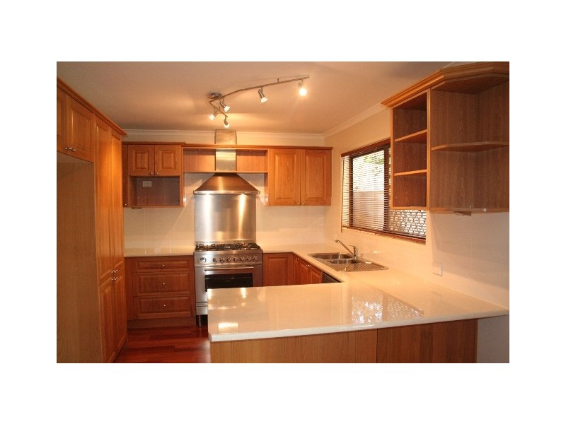 38 Deniven Street, Corinda QLD 4075