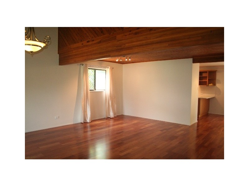 38 Deniven Street, Corinda QLD 4075