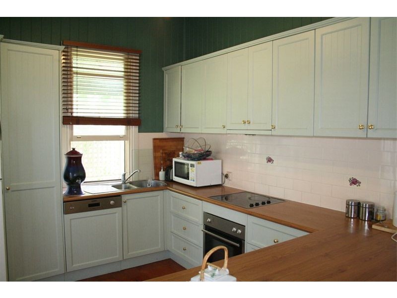 176 Appel Street, Graceville QLD 4075