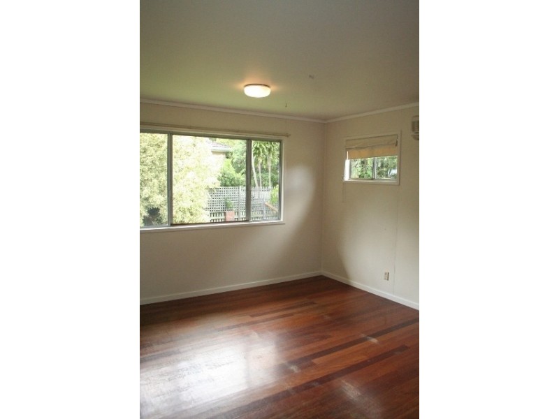 107 White Street, Graceville QLD 4075