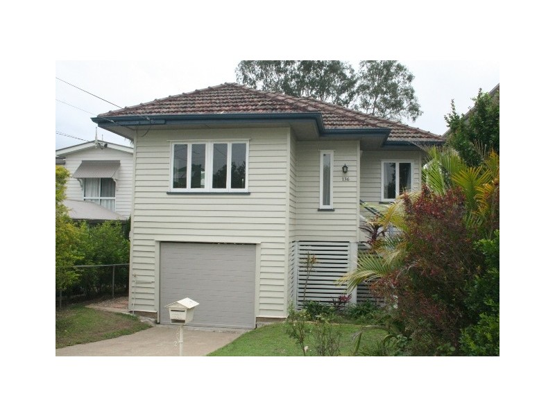 136 Central Avenue, Sherwood QLD 4075