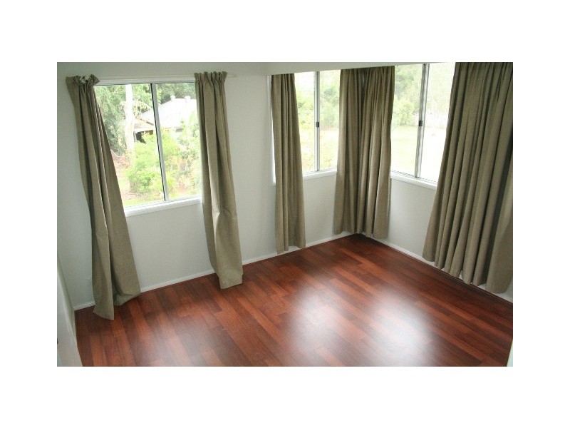 136 Central Avenue, Sherwood QLD 4075