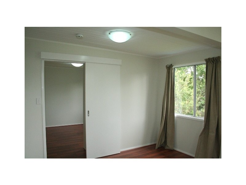 136 Central Avenue, Sherwood QLD 4075