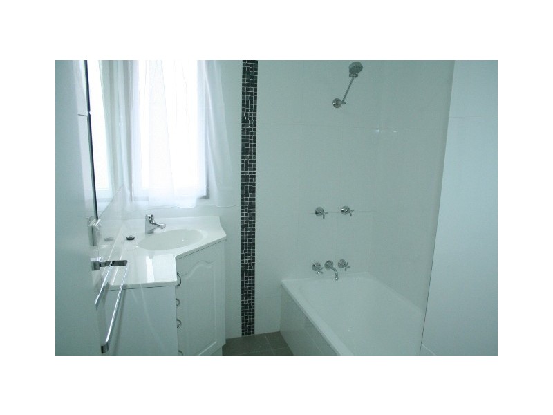 136 Central Avenue, Sherwood QLD 4075