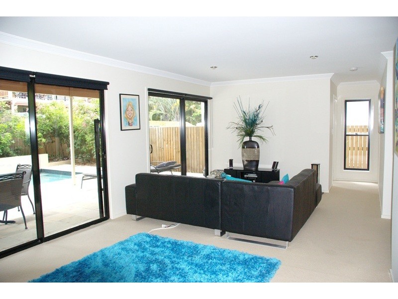 242 Verney Road East, Graceville QLD 4075