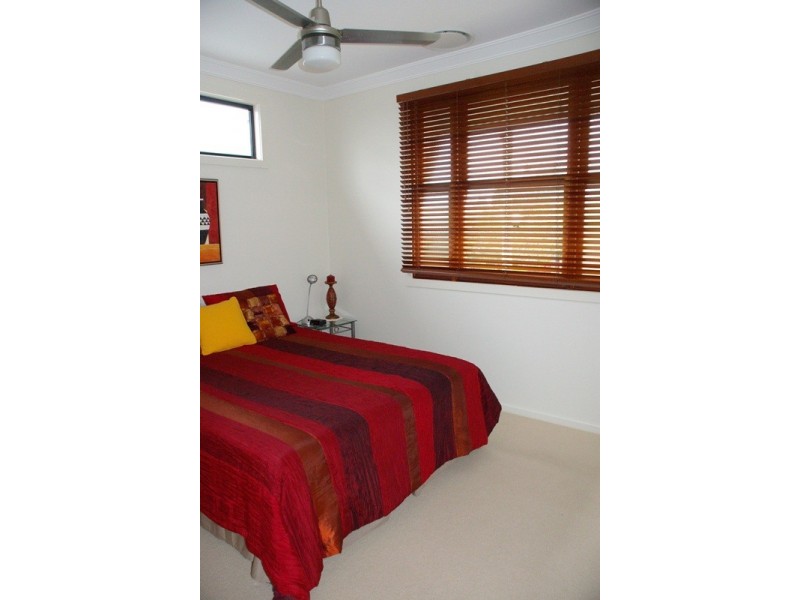 242 Verney Road East, Graceville QLD 4075