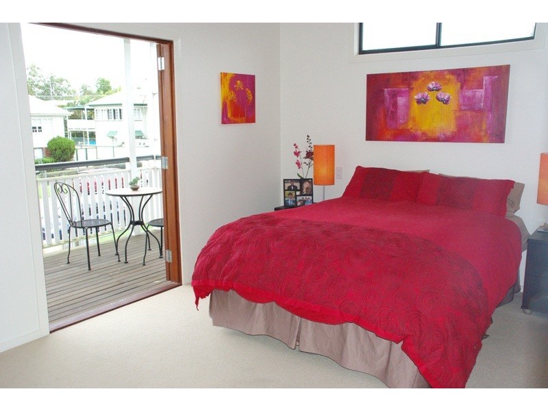 242 Verney Road East, Graceville QLD 4075