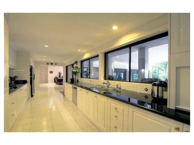 181 Bleasby Rd, Eight Mile Plains QLD 4113