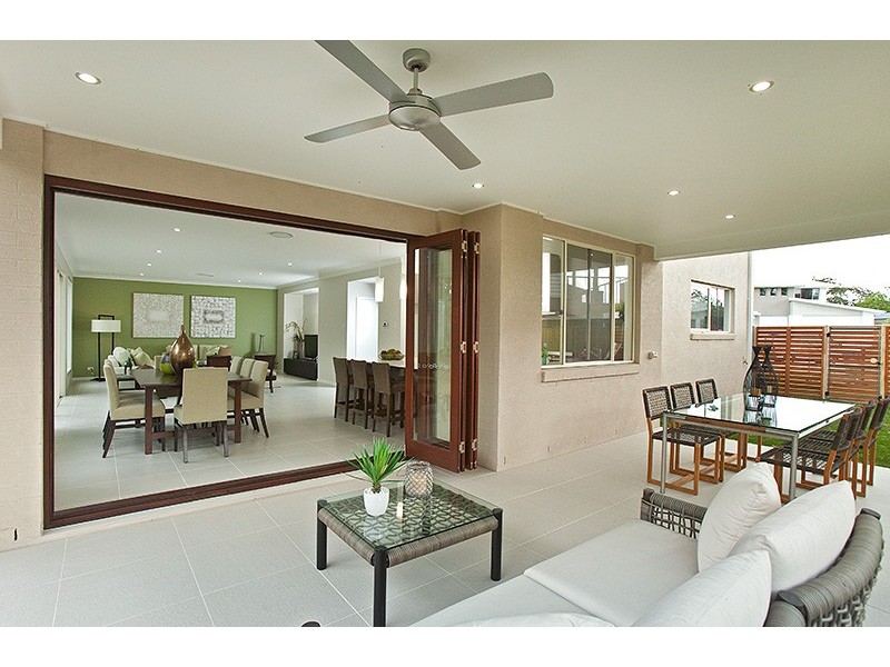 16 Lorikeet Close, Fig Tree Pocket QLD 4069