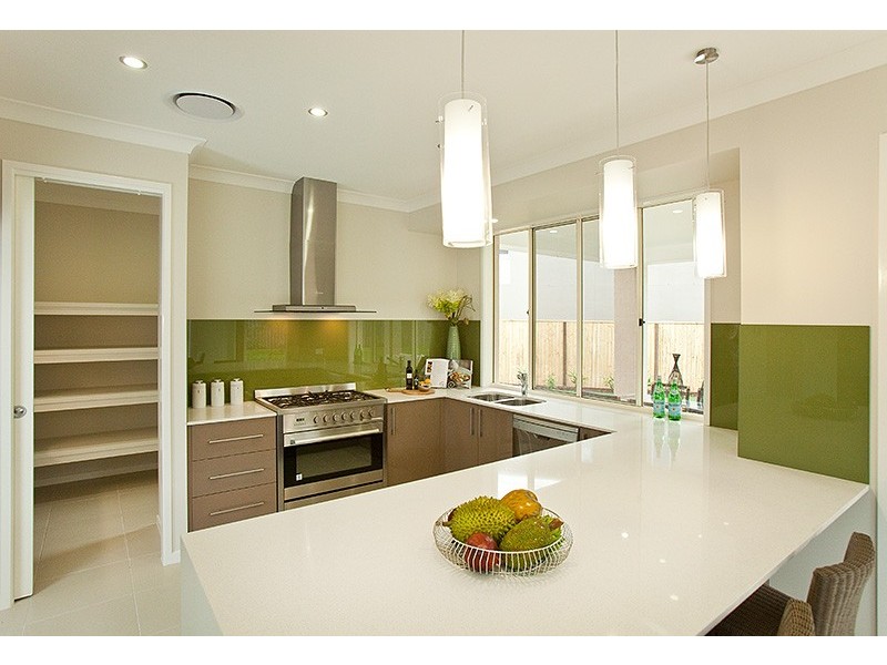 16 Lorikeet Close, Fig Tree Pocket QLD 4069
