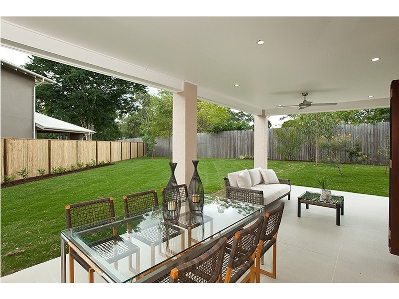 16 Lorikeet Close, Fig Tree Pocket QLD 4069