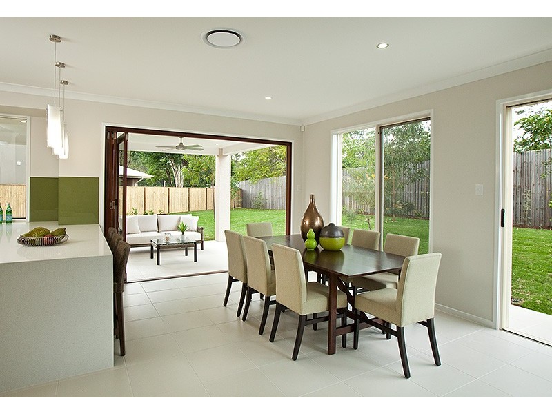 16 Lorikeet Close, Fig Tree Pocket QLD 4069