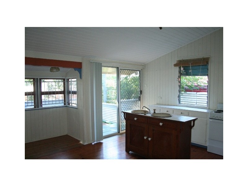 22 Sandon Street, Graceville QLD 4075