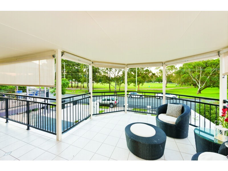 32 Chelmer Street East, Chelmer QLD 4068