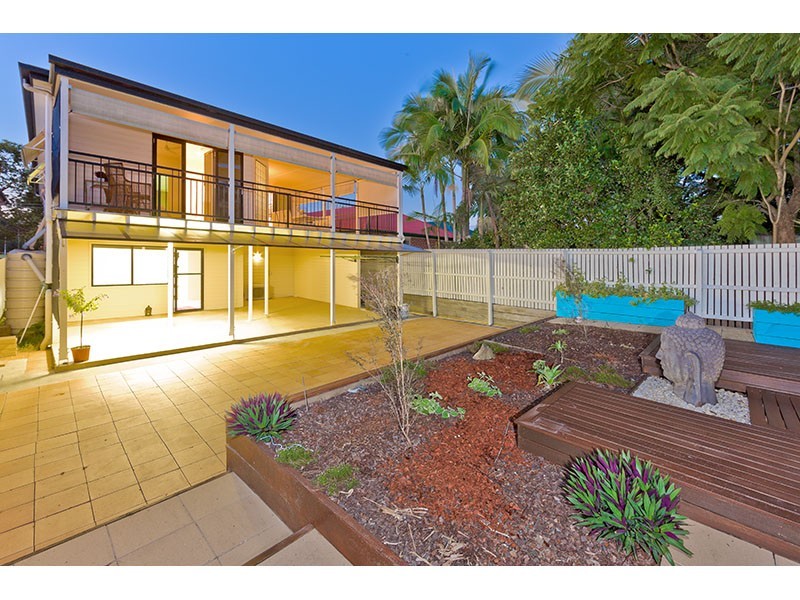 32 Chelmer Street East, Chelmer QLD 4068