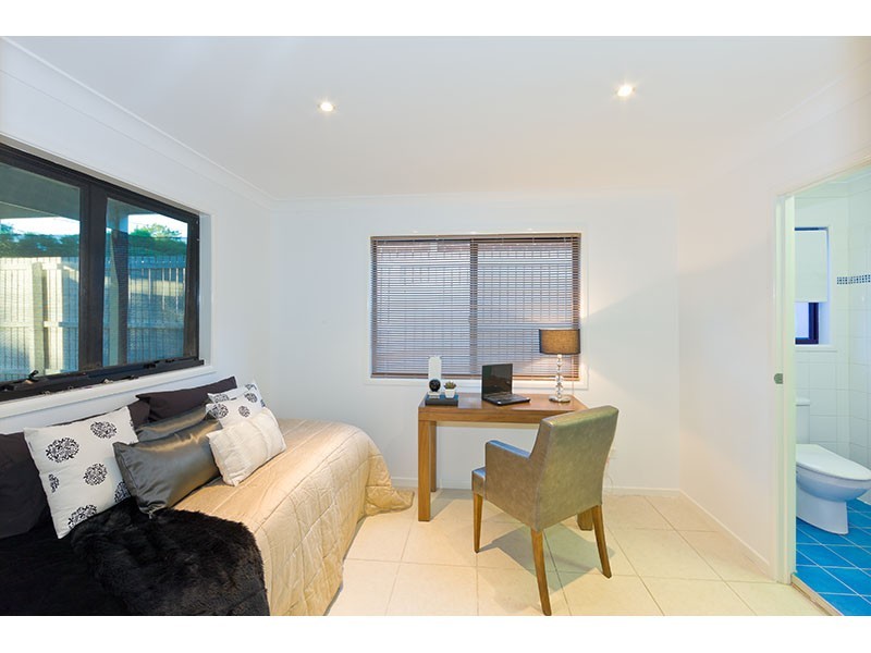 32 Chelmer Street East, Chelmer QLD 4068