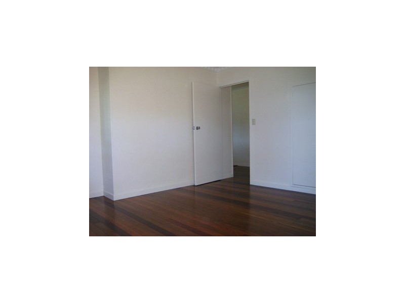 89 Nadine St, Graceville QLD 4075